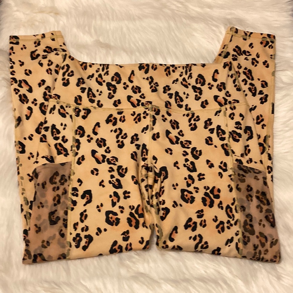 NWOT! Fabletics PowerHold animal print leggings - Picture 2 of 8